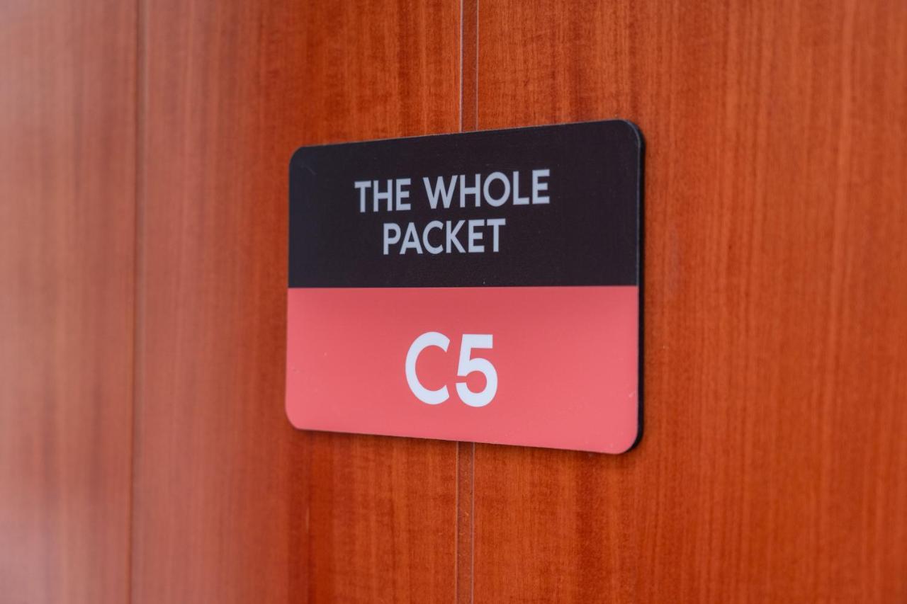 The Whole Packet C5 Center With Parking Apartman Lárisza Kültér fotó